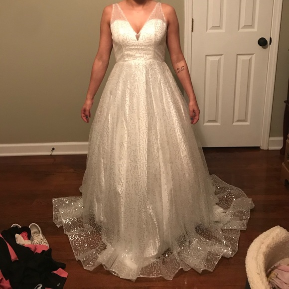 Wedding/Prom Dress - Picture 3 of 5